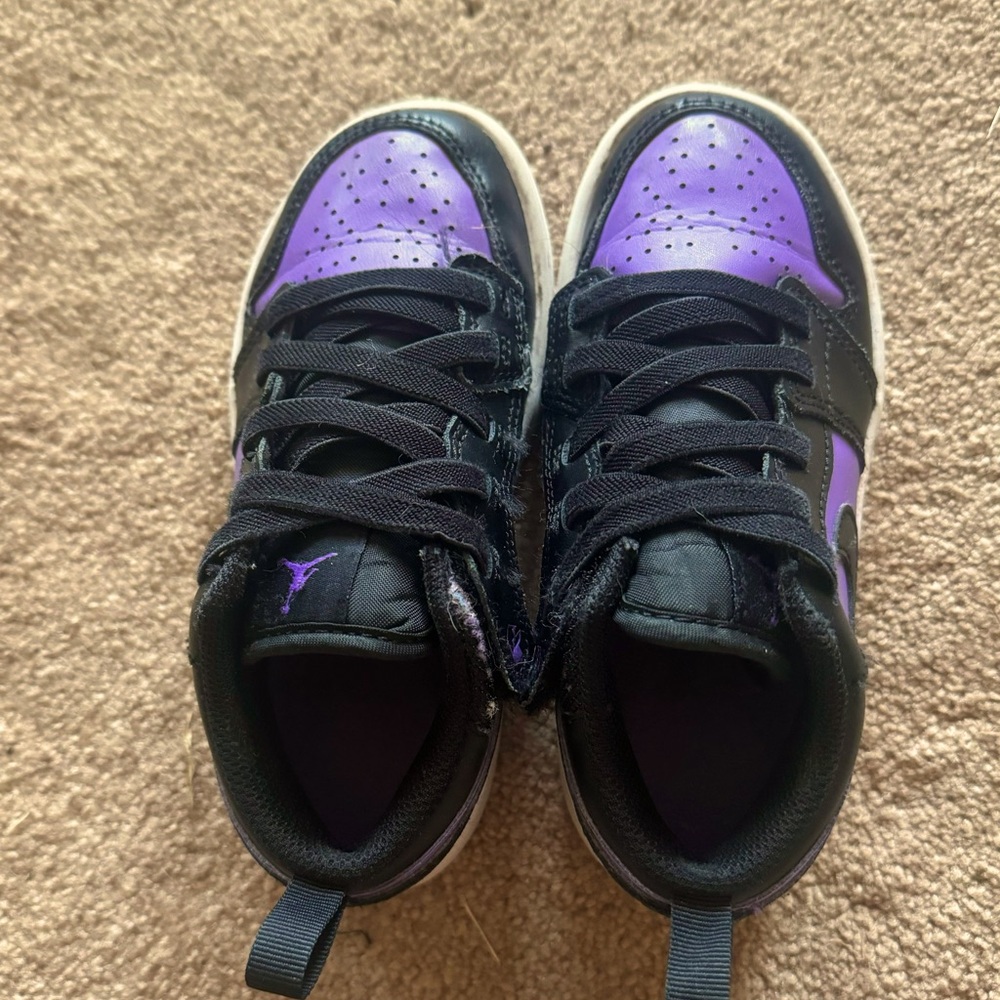 Size 12C Children’s Nike Jordan Alts with Velcro staps